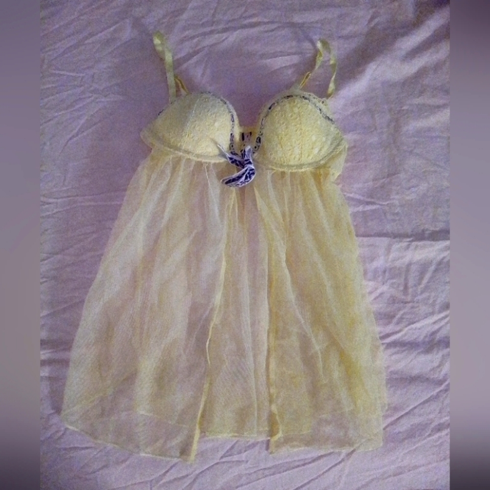 Victoria secret sexy little things yellow baby doll 36b with matching panty